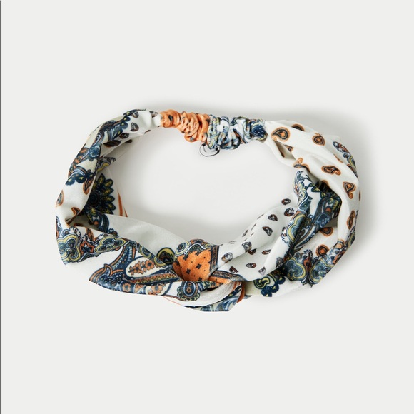 Aritzia Main Character Kiki Headband - Picture 2 of 4